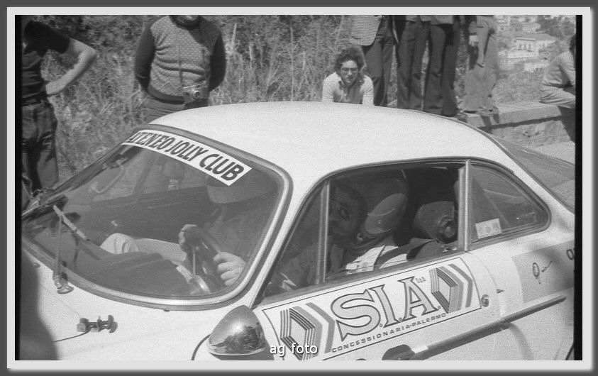 1975p08016_tn.jpg